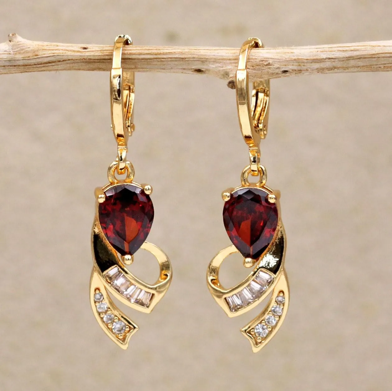 18K Gold Plated, 4 Pairs Drop Dangle Earrings Set for Women, Flower/Heart/Animal/Pearl Drop earrings, Hypoallergenic Cubic Zirconia Earrings, Lightweight, Party earrings, gold earrings, Jewelry for Gifts, Fashion