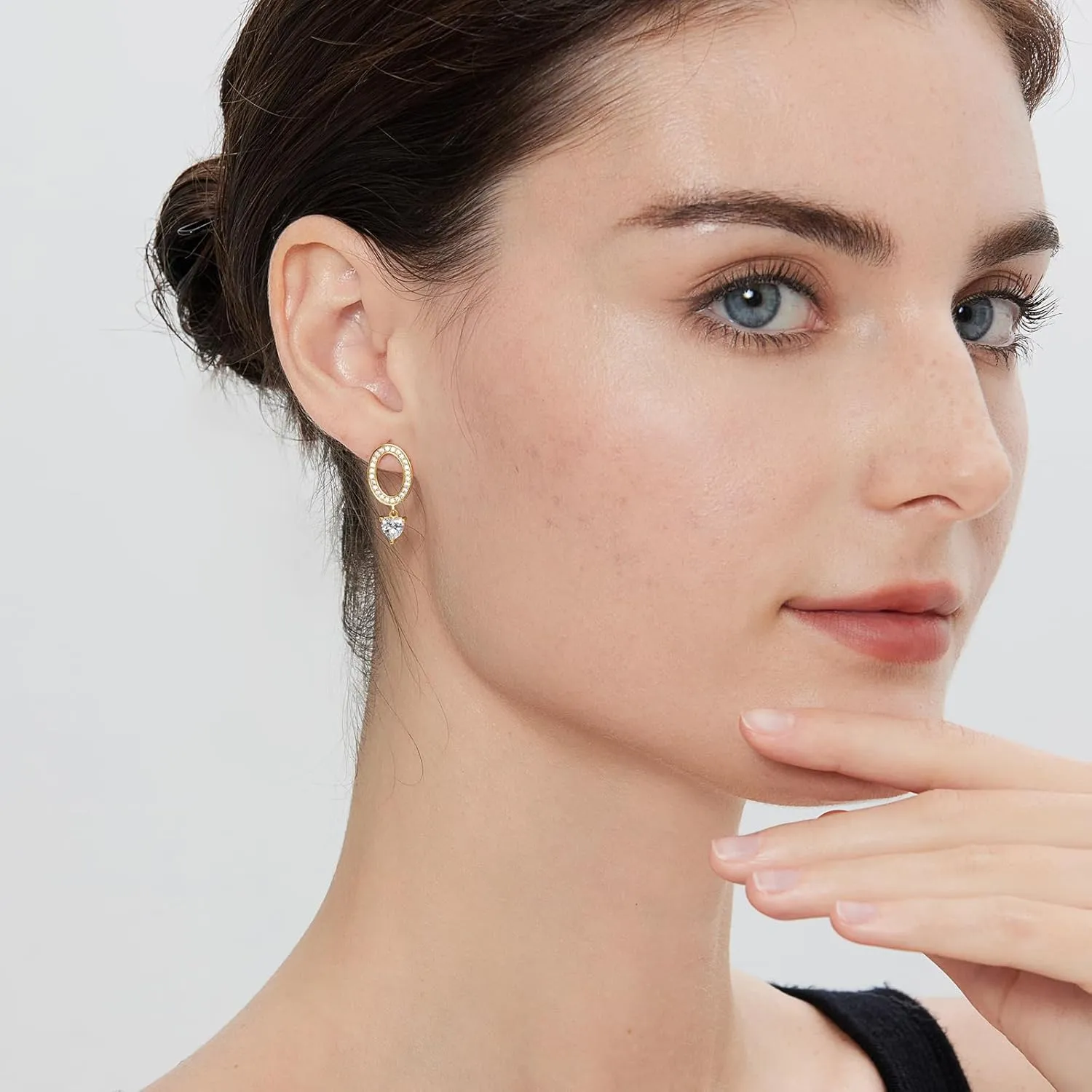 Dainty Dangle Drop Earrings for Women, 18K White Gold Plated Small Tear Drop Dangle Stud Earrings 925 Sterling Silver Cubic Zirconia Drop Earrings Hypoallergenic Earrings