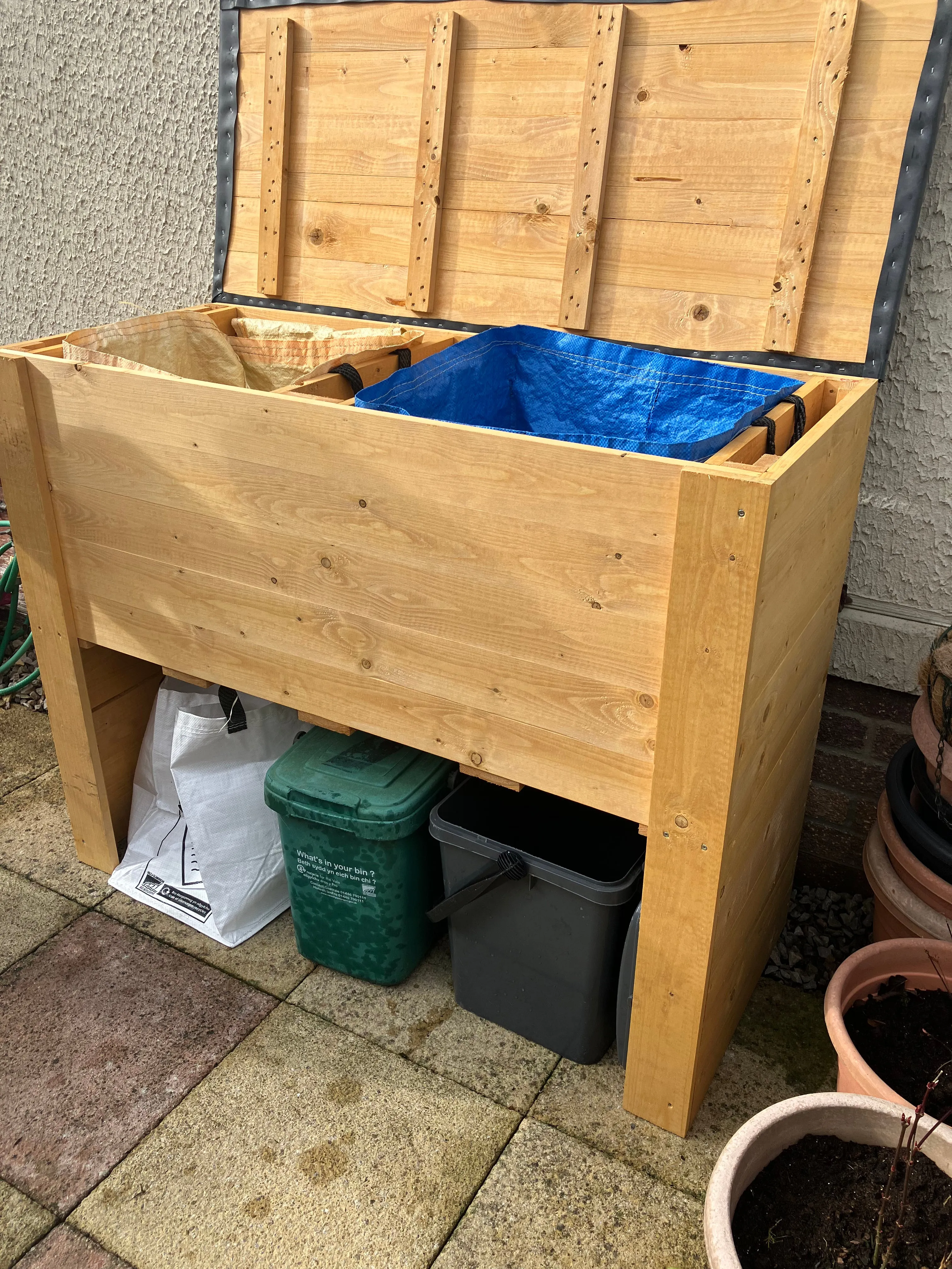 Double Decker with EPDM waterproof lid