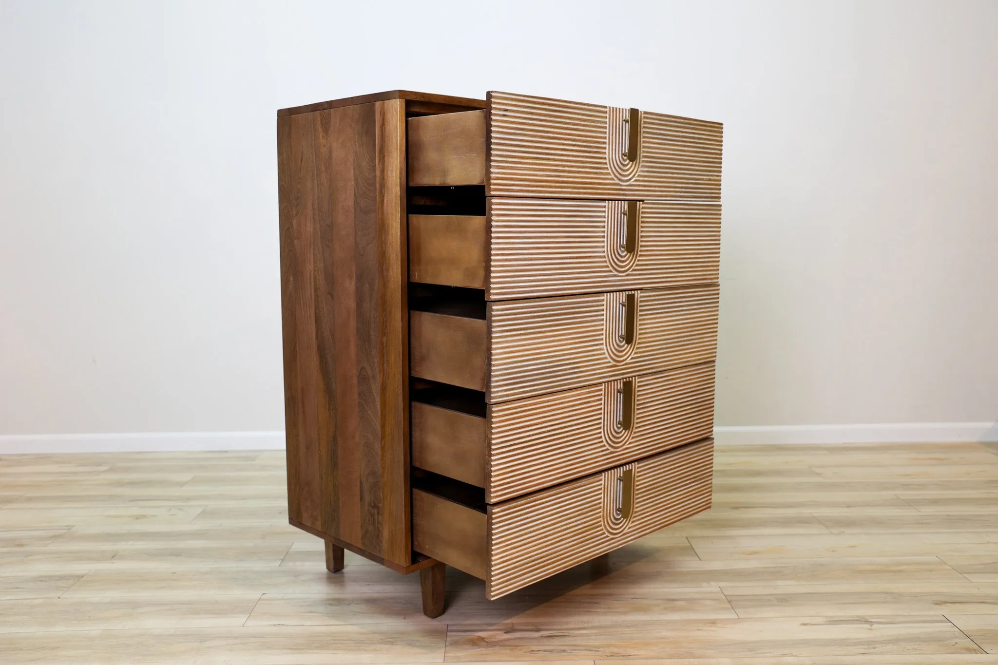 Eclipse Chest