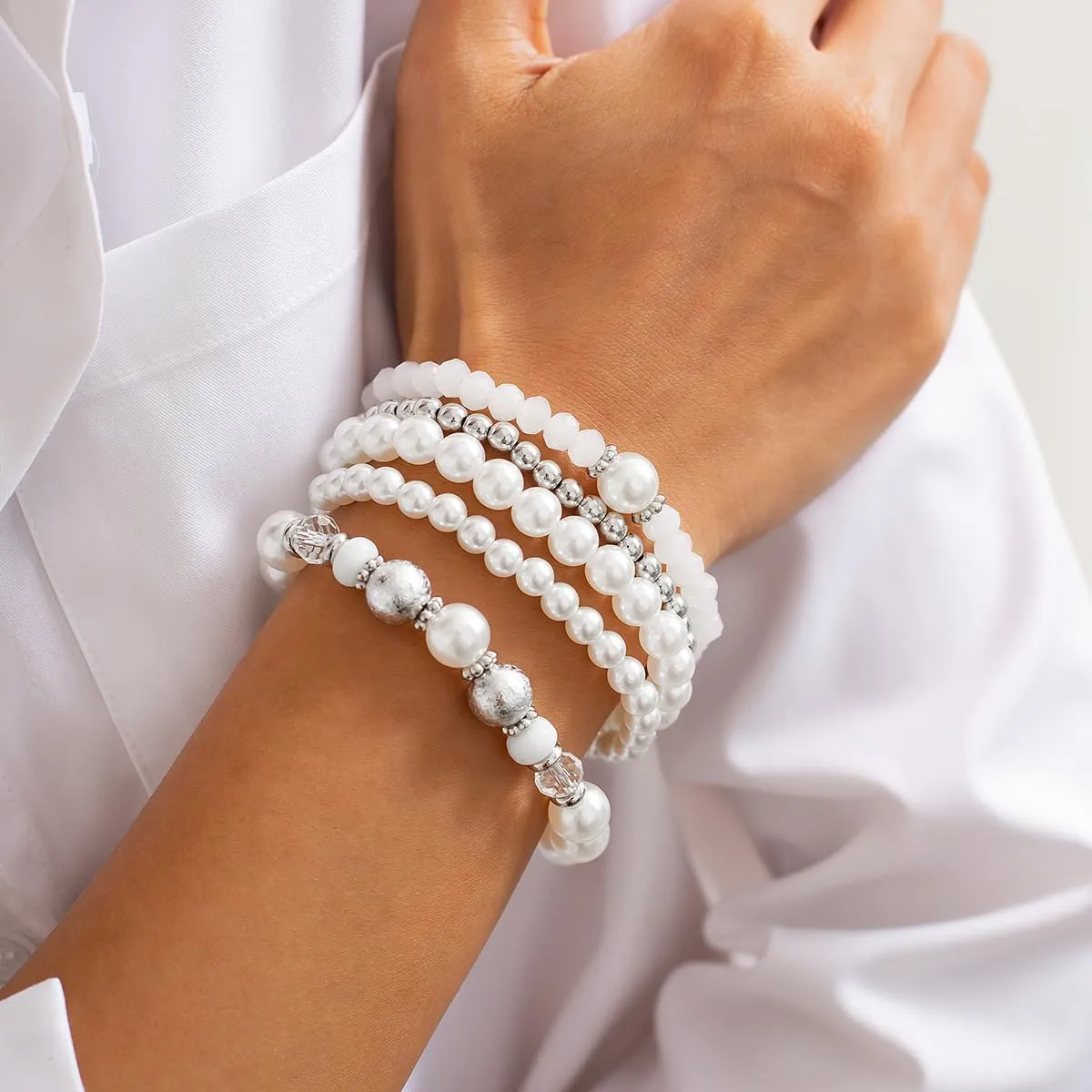 Gold Bead Stackable Bracelet for Women Adjustable Stack Strand Bead Ball Bracelet Set Bohemian Stretch Bow Beaded Bracelets Pearl Set Bracelet Statement Ball Bracelet Hand Jewelry