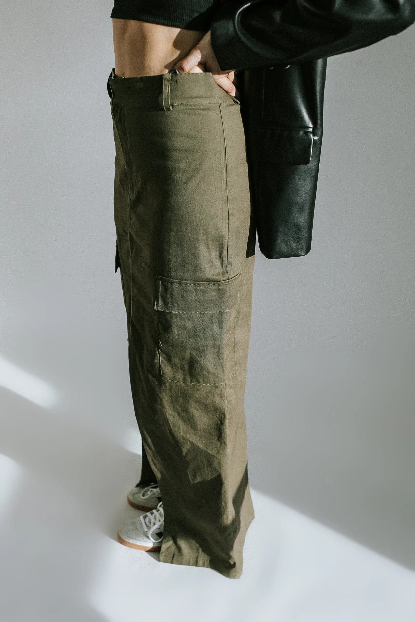 Nova Cargo Slit Skirt - Olive