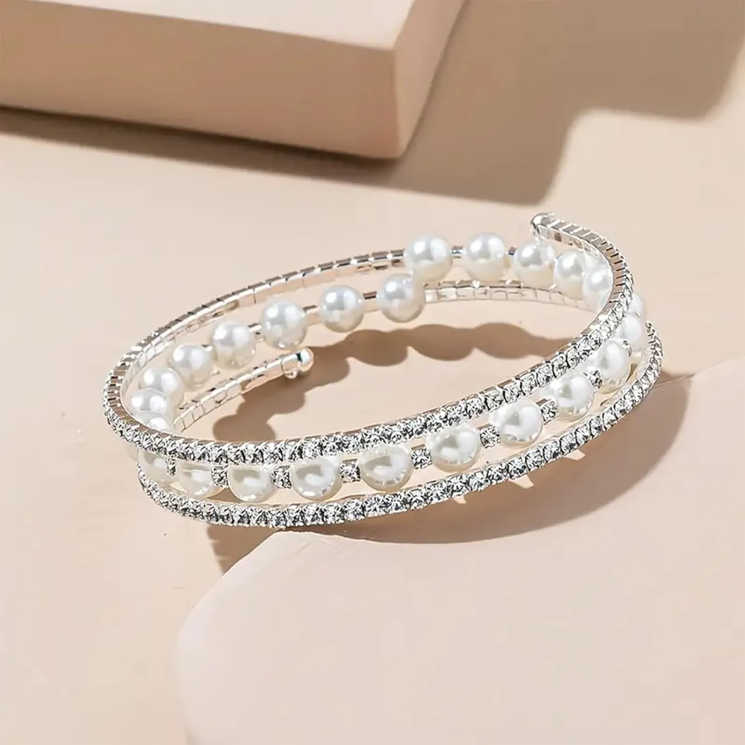 Pearl Bracelets for Women Trendy Stuff Dainty Gold Pearl Bracelet for Women Pearl Beaded Bracelets Stretch Stackable Bracelets Bridesmaid Jewelry Gifts