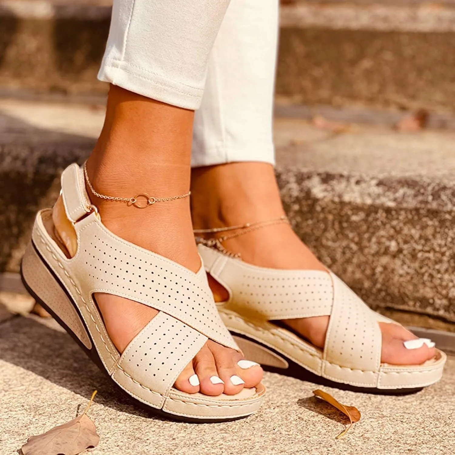 Women's Platform Wedge Sandal Open Toe Crisscross Summer Walking Shoes Flat Feet Open Toe Buckle Strap Beach Ladies Shoes